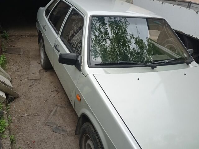 Серый ВАЗ 21099, объемом двигателя 1.5 л и пробегом 72 тыс. км за 800 $, фото 1 на Automoto.ua