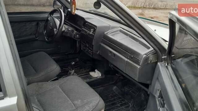 Серый ВАЗ 21099, объемом двигателя 1.5 л и пробегом 284 тыс. км за 1500 $, фото 11 на Automoto.ua