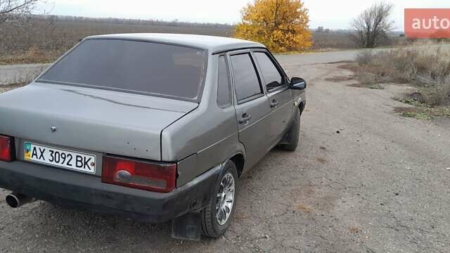 Серый ВАЗ 21099, объемом двигателя 1.5 л и пробегом 284 тыс. км за 1500 $, фото 7 на Automoto.ua