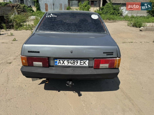 Сірий ВАЗ 21099, об'ємом двигуна 1.5 л та пробігом 289 тис. км за 1100 $, фото 4 на Automoto.ua
