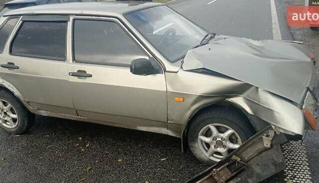 Серый ВАЗ 21099, объемом двигателя 1.5 л и пробегом 500 тыс. км за 844 $, фото 8 на Automoto.ua