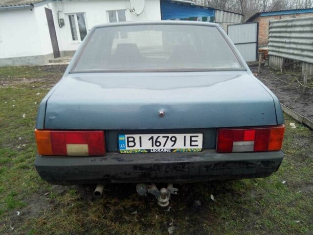 Сірий ВАЗ 21099, об'ємом двигуна 1.5 л та пробігом 300 тис. км за 1067 $, фото 2 на Automoto.ua