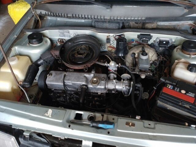 Серый ВАЗ 21099, объемом двигателя 1.5 л и пробегом 375 тыс. км за 911 $, фото 5 на Automoto.ua