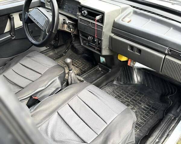 Серый ВАЗ 21099, объемом двигателя 1.5 л и пробегом 240 тыс. км за 1900 $, фото 2 на Automoto.ua