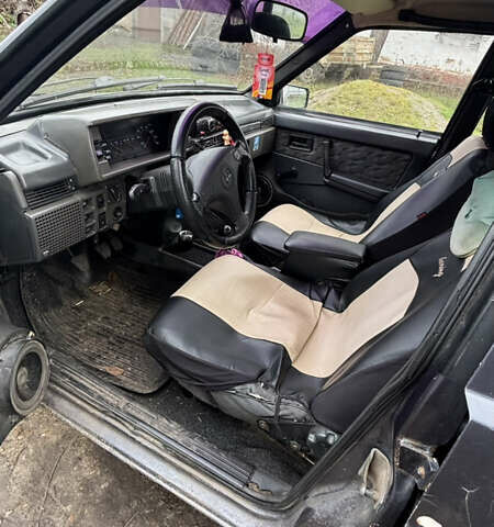 Серый ВАЗ 21099, объемом двигателя 1.6 л и пробегом 300 тыс. км за 1000 $, фото 6 на Automoto.ua