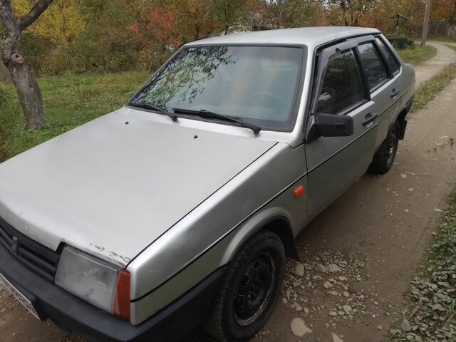 Серый ВАЗ 21099, объемом двигателя 1.5 л и пробегом 375 тыс. км за 899 $, фото 3 на Automoto.ua
