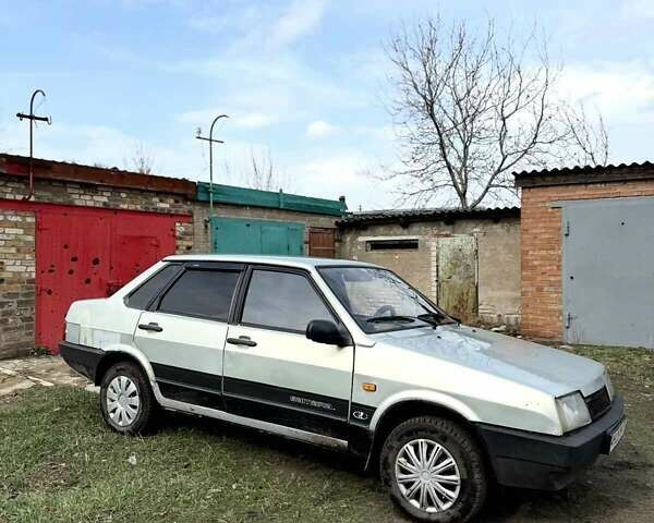 Серый ВАЗ 21099, объемом двигателя 1.5 л и пробегом 240 тыс. км за 1900 $, фото 9 на Automoto.ua