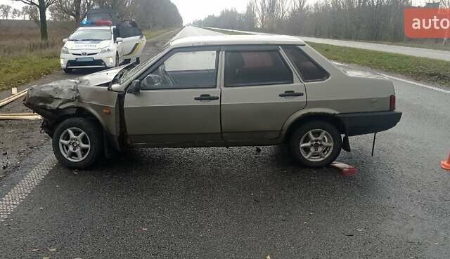 Серый ВАЗ 21099, объемом двигателя 1.5 л и пробегом 500 тыс. км за 844 $, фото 5 на Automoto.ua