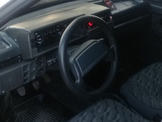 Серый ВАЗ 21099, объемом двигателя 1.5 л и пробегом 185 тыс. км за 2000 $, фото 1 на Automoto.ua