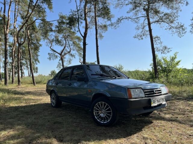 Серый ВАЗ 21099, объемом двигателя 1.5 л и пробегом 150 тыс. км за 1499 $, фото 7 на Automoto.ua