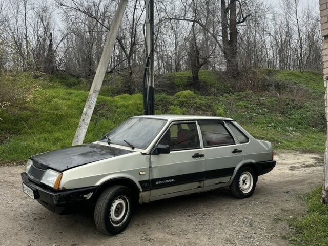 Сірий ВАЗ 21099, об'ємом двигуна 0 л та пробігом 300 тис. км за 556 $, фото 1 на Automoto.ua