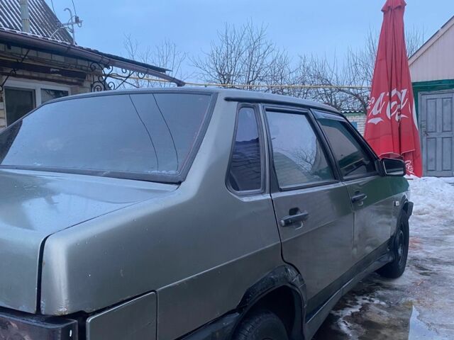 Серый ВАЗ 21099, объемом двигателя 1.5 л и пробегом 220 тыс. км за 700 $, фото 3 на Automoto.ua