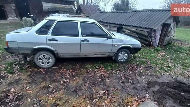 Серый ВАЗ 21099, объемом двигателя 1.46 л и пробегом 280 тыс. км за 800 $, фото 4 на Automoto.ua