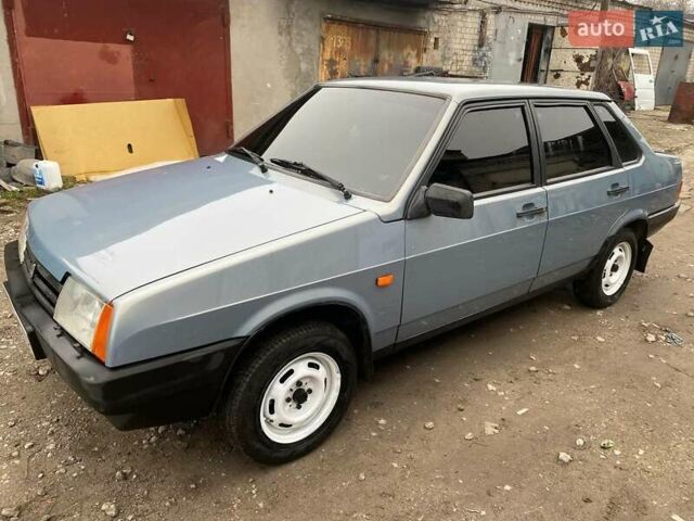 Сірий ВАЗ 21099, об'ємом двигуна 1.5 л та пробігом 152 тис. км за 2000 $, фото 2 на Automoto.ua