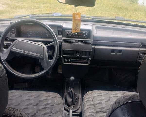 Сірий ВАЗ 21099, об'ємом двигуна 1.5 л та пробігом 148 тис. км за 2000 $, фото 1 на Automoto.ua