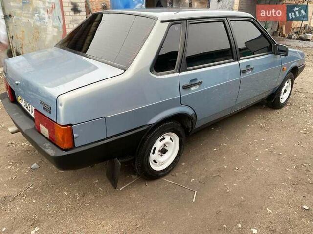 Сірий ВАЗ 21099, об'ємом двигуна 1.5 л та пробігом 152 тис. км за 2000 $, фото 4 на Automoto.ua