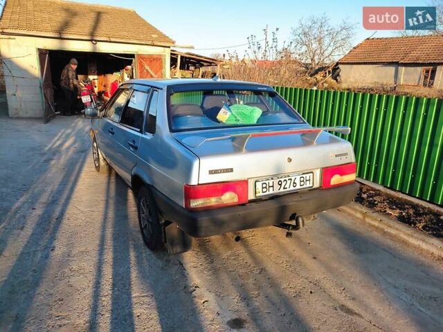 Серый ВАЗ 21099, объемом двигателя 1.5 л и пробегом 300 тыс. км за 2200 $, фото 2 на Automoto.ua