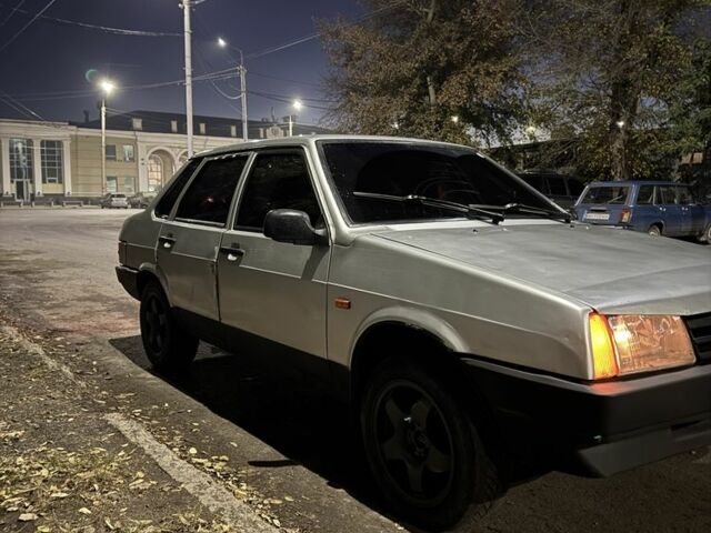 Серый ВАЗ 21099, объемом двигателя 1.5 л и пробегом 777 тыс. км за 1002 $, фото 1 на Automoto.ua