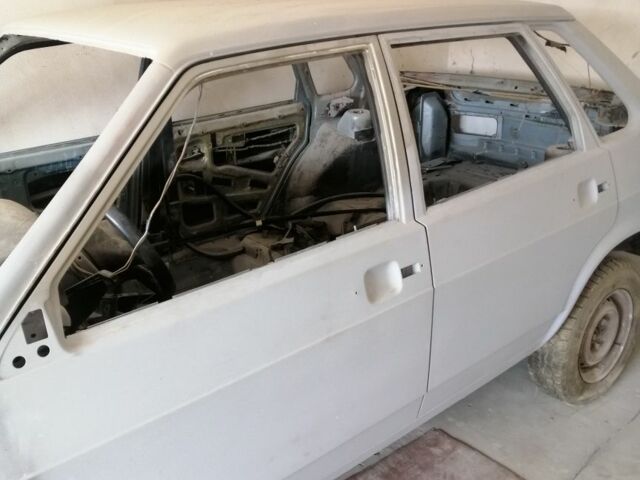 Серый ВАЗ 21099, объемом двигателя 0 л и пробегом 1000 тыс. км за 700 $, фото 2 на Automoto.ua