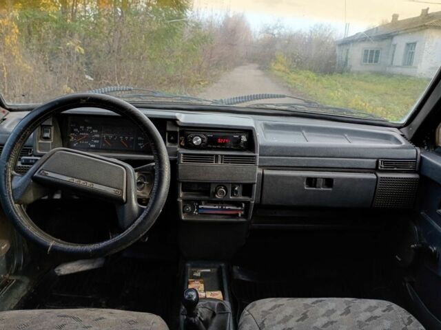 Серый ВАЗ 21099, объемом двигателя 1.5 л и пробегом 189 тыс. км за 1100 $, фото 4 на Automoto.ua