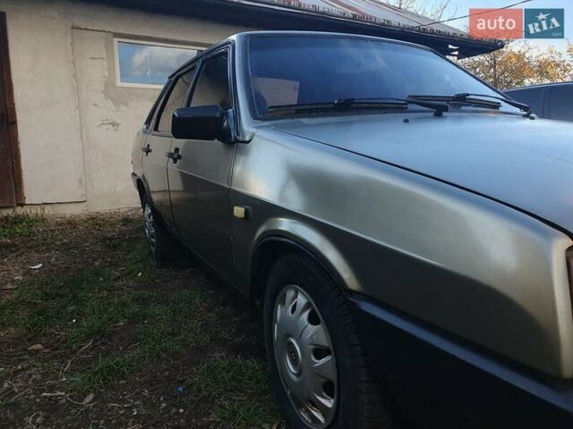 Серый ВАЗ 21099, объемом двигателя 1.6 л и пробегом 200 тыс. км за 950 $, фото 18 на Automoto.ua