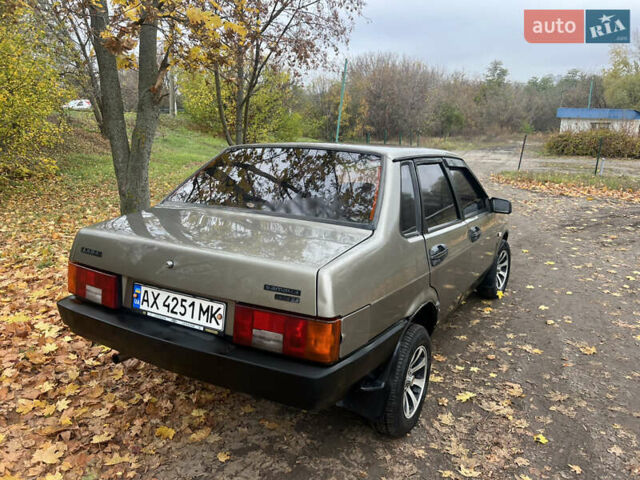 Серый ВАЗ 21099, объемом двигателя 1.5 л и пробегом 197 тыс. км за 1950 $, фото 2 на Automoto.ua
