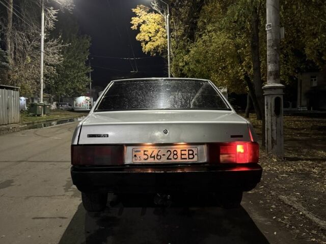 Серый ВАЗ 21099, объемом двигателя 1.5 л и пробегом 777 тыс. км за 1002 $, фото 2 на Automoto.ua