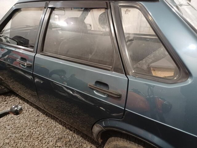 Серый ВАЗ 21099, объемом двигателя 1.5 л и пробегом 185 тыс. км за 1650 $, фото 6 на Automoto.ua