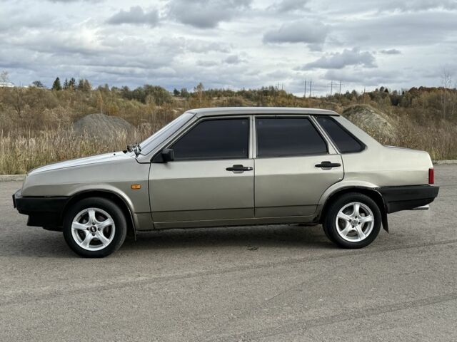 Серый ВАЗ 21099, объемом двигателя 1.5 л и пробегом 257 тыс. км за 1250 $, фото 3 на Automoto.ua