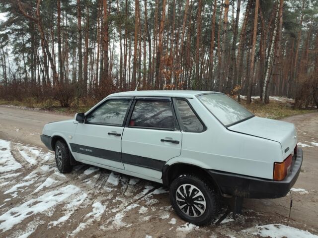 Сірий ВАЗ 21099, об'ємом двигуна 1.5 л та пробігом 100 тис. км за 1150 $, фото 4 на Automoto.ua