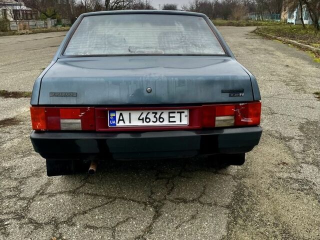 Серый ВАЗ 21099, объемом двигателя 1.5 л и пробегом 300 тыс. км за 1199 $, фото 3 на Automoto.ua