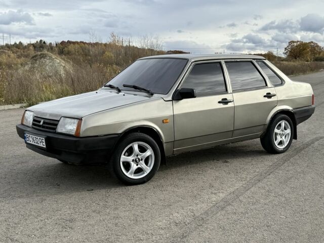 Серый ВАЗ 21099, объемом двигателя 1.5 л и пробегом 257 тыс. км за 1250 $, фото 2 на Automoto.ua