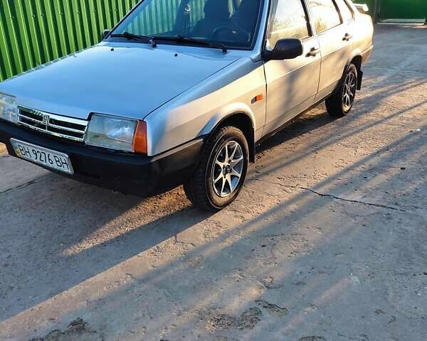 Серый ВАЗ 21099, объемом двигателя 1.5 л и пробегом 300 тыс. км за 2200 $, фото 6 на Automoto.ua