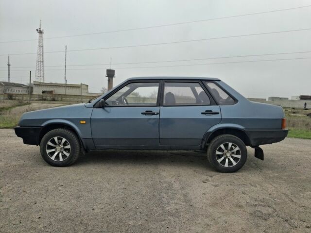 Сірий ВАЗ 21099, об'ємом двигуна 1.5 л та пробігом 152 тис. км за 2200 $, фото 1 на Automoto.ua
