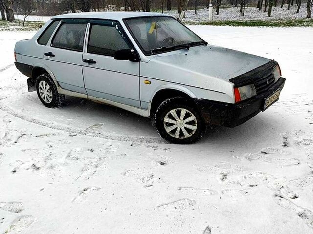 Сірий ВАЗ 21099, об'ємом двигуна 1.5 л та пробігом 180 тис. км за 1399 $, фото 2 на Automoto.ua