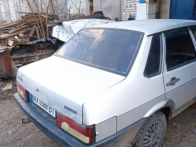Серый ВАЗ 21099, объемом двигателя 1.5 л и пробегом 277 тыс. км за 1200 $, фото 4 на Automoto.ua