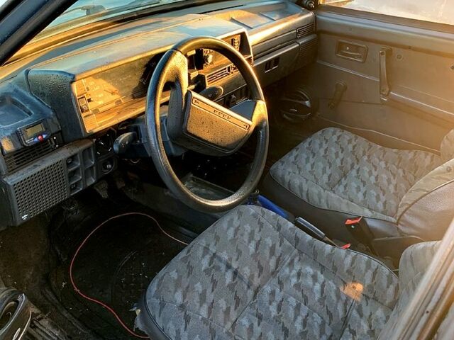 Серый ВАЗ 21099, объемом двигателя 1.5 л и пробегом 200 тыс. км за 1100 $, фото 4 на Automoto.ua