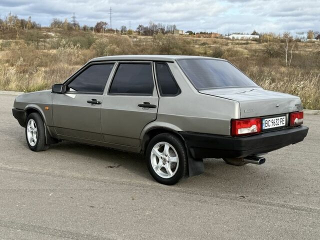 Серый ВАЗ 21099, объемом двигателя 1.5 л и пробегом 257 тыс. км за 1250 $, фото 4 на Automoto.ua