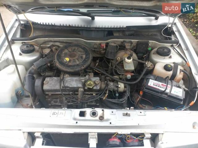 Серый ВАЗ 21099, объемом двигателя 1.5 л и пробегом 150 тыс. км за 2200 $, фото 5 на Automoto.ua