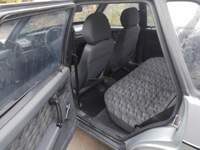 Серый ВАЗ 21099, объемом двигателя 1.5 л и пробегом 375 тыс. км за 935 $, фото 6 на Automoto.ua