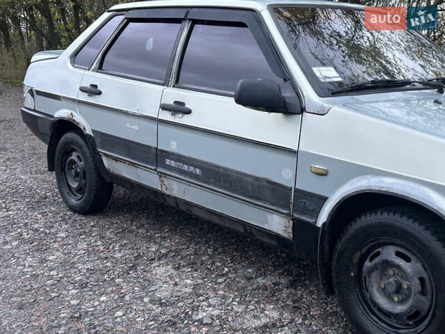 Серый ВАЗ 21099, объемом двигателя 1.5 л и пробегом 250 тыс. км за 800 $, фото 7 на Automoto.ua