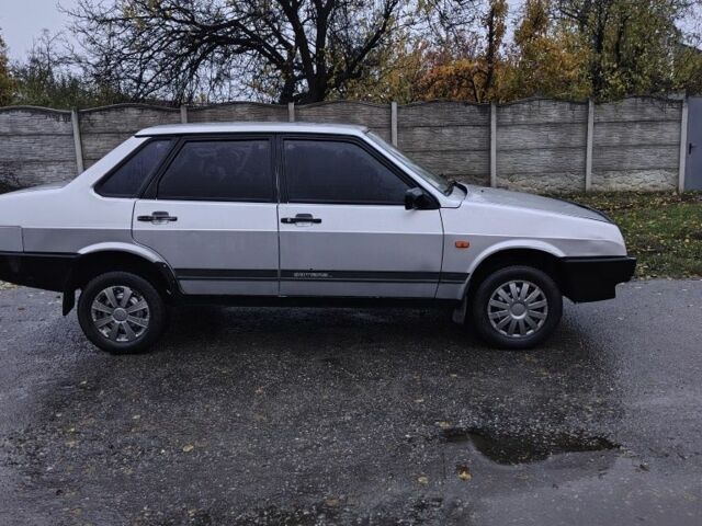 Сірий ВАЗ 21099, об'ємом двигуна 0 л та пробігом 248 тис. км за 900 $, фото 4 на Automoto.ua