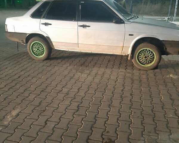 Серый ВАЗ 21099, объемом двигателя 1.5 л и пробегом 170 тыс. км за 1800 $, фото 4 на Automoto.ua