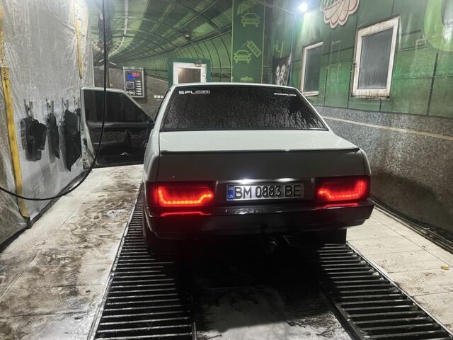 Серый ВАЗ 21099, объемом двигателя 1.5 л и пробегом 200 тыс. км за 1600 $, фото 1 на Automoto.ua