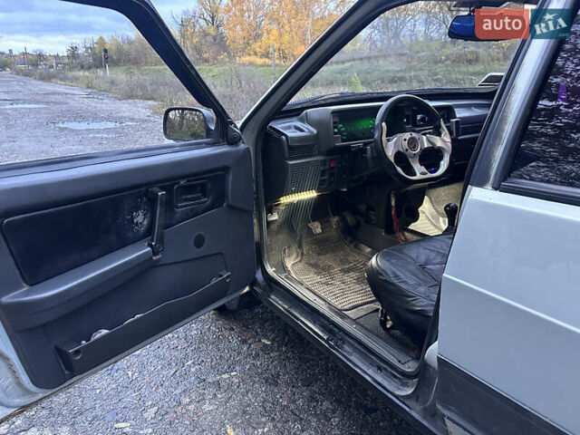 Серый ВАЗ 21099, объемом двигателя 1.5 л и пробегом 250 тыс. км за 800 $, фото 18 на Automoto.ua