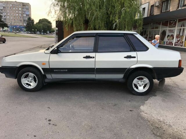 Сірий ВАЗ 21099, об'ємом двигуна 1.5 л та пробігом 180 тис. км за 2200 $, фото 2 на Automoto.ua