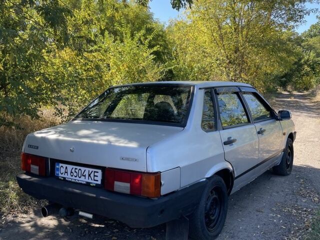 Сірий ВАЗ 21099, об'ємом двигуна 1.5 л та пробігом 100 тис. км за 1250 $, фото 2 на Automoto.ua