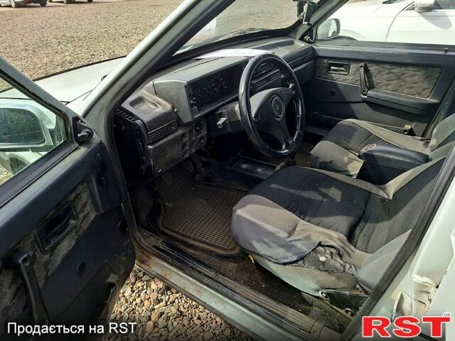 Сірий ВАЗ 21099, об'ємом двигуна 1.5 л та пробігом 180 тис. км за 750 $, фото 4 на Automoto.ua