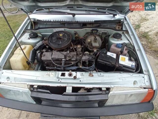 Серый ВАЗ 21099, объемом двигателя 1.5 л и пробегом 230 тыс. км за 2000 $, фото 3 на Automoto.ua