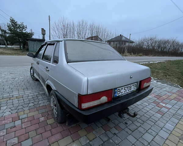 Сірий ВАЗ 21099, об'ємом двигуна 1.5 л та пробігом 200 тис. км за 799 $, фото 4 на Automoto.ua